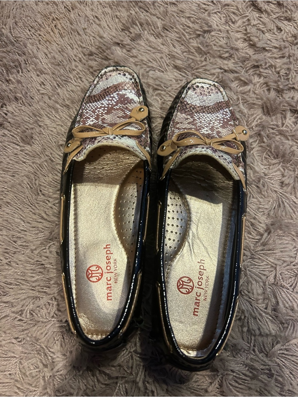 Marc Joseph New York Women’s Snake-Print Loafers in black and Tan